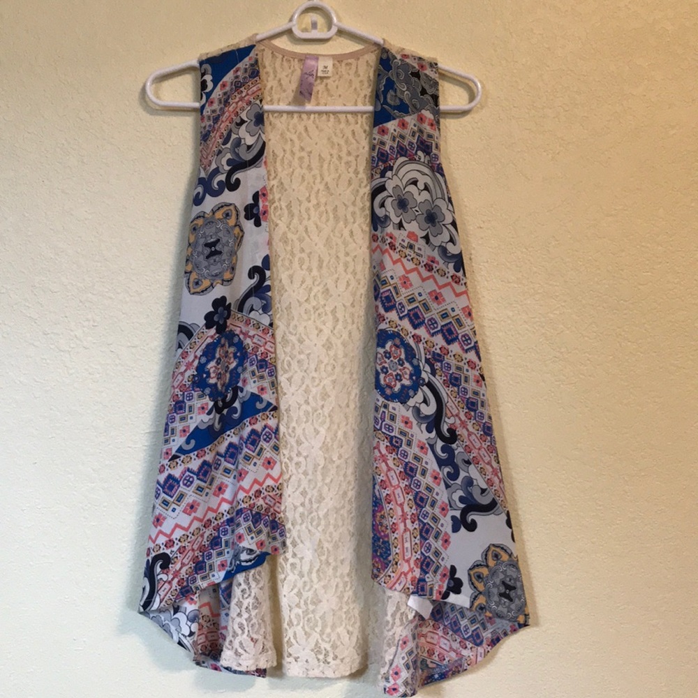 Alya Medium Cardigan